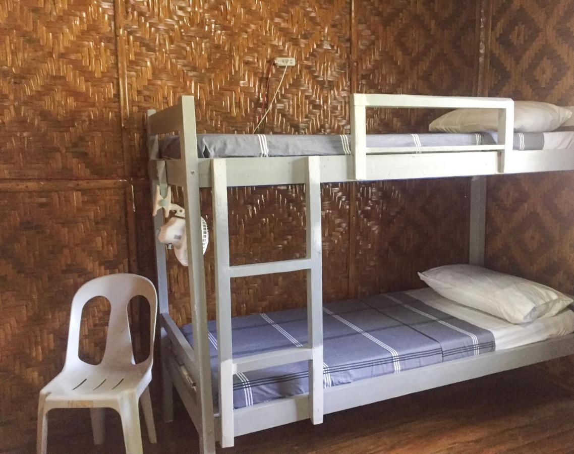 Beach House Resort And Dive Center Мамбаджао Екстериор снимка