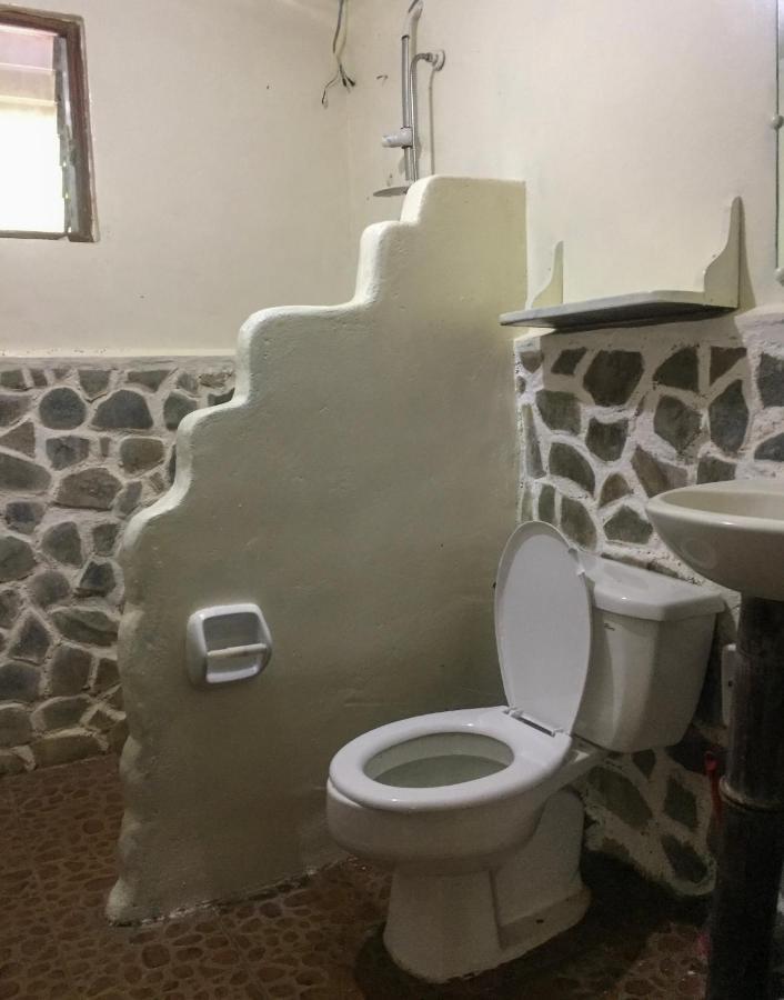 Beach House Resort And Dive Center Мамбаджао Екстериор снимка